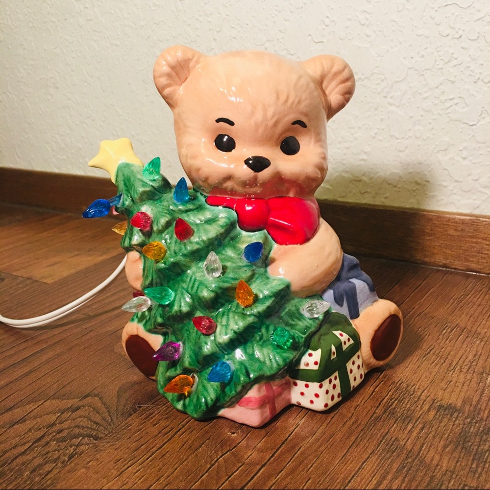 Vintage Christmas Ceramic Teddy Bear w/Tree Musical Light